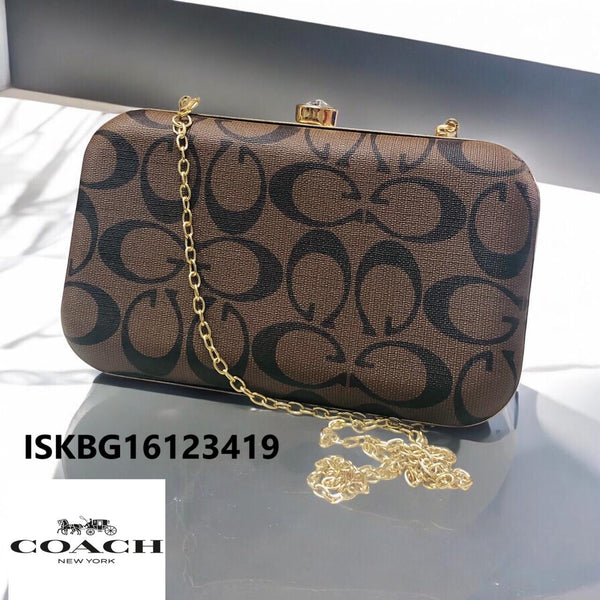 Clutch Branded Bag-ISKBG16123419