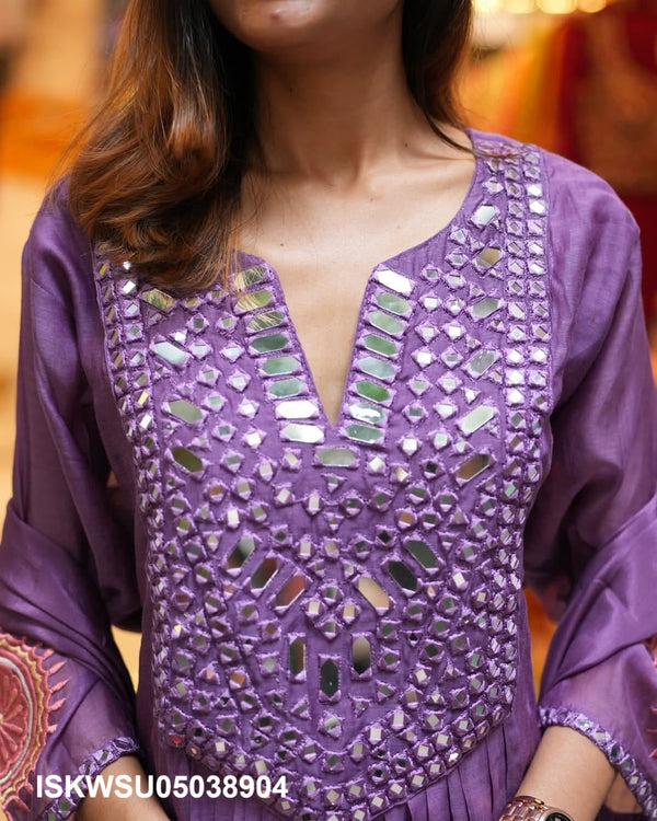 Embroidered Chanderi Kurti With Pant And Dupatta-ISKWSU05038904