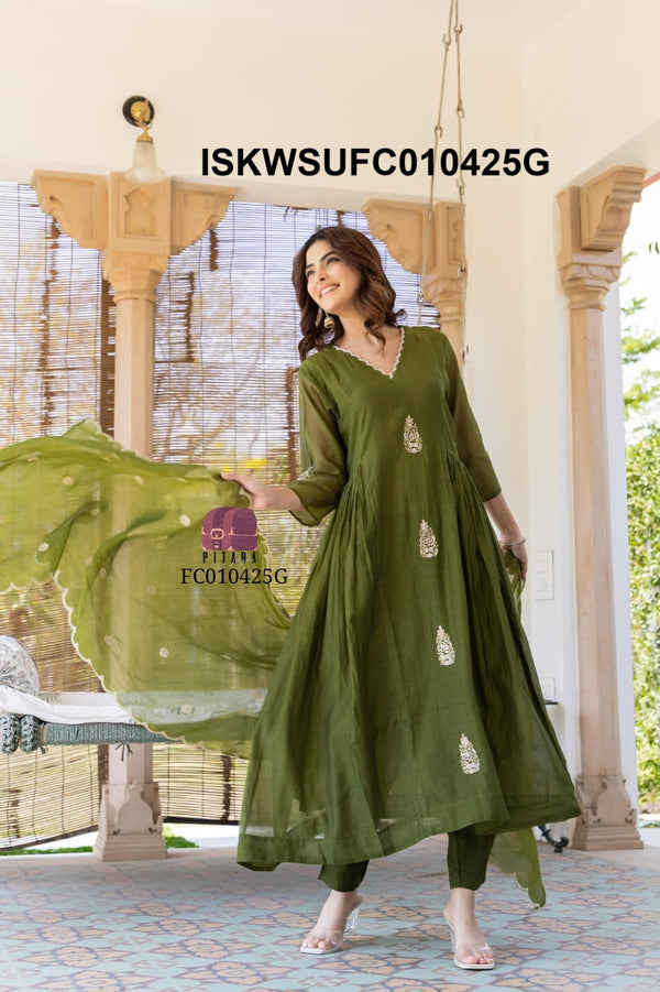 Embroidered Malmal Chanderi Kurti With Silk Pant And Dupatta-ISKWSUFC010425P/FC010425G