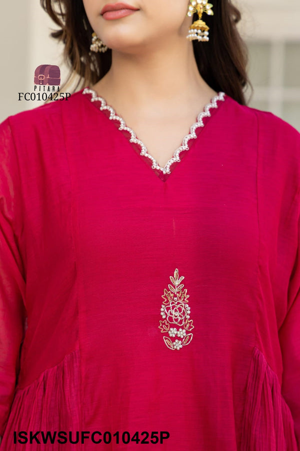 Embroidered Malmal Chanderi Kurti With Silk Pant And Dupatta-ISKWSUFC010425P/FC010425G