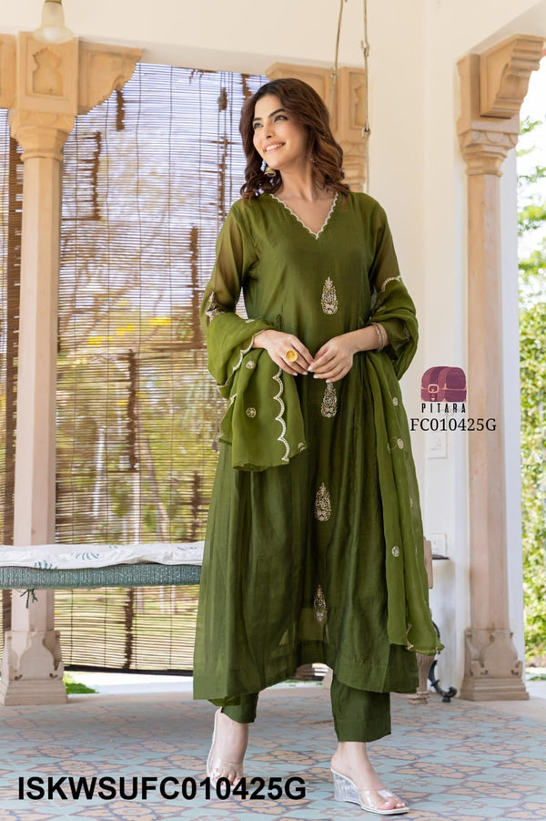 Embroidered Malmal Chanderi Kurti With Silk Pant And Dupatta-ISKWSUFC010425P/FC010425G