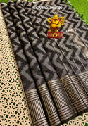 Ikkat weaved Mangla Giri Handloom Silk Saree With Blouse-ISKWSR01068500