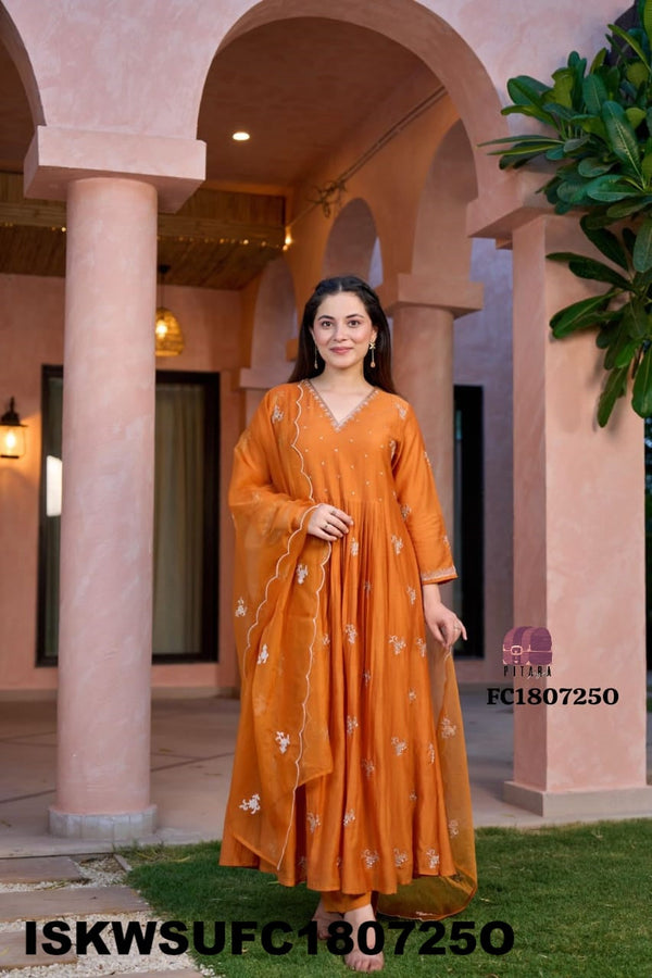 Embroidered Malmal Chanderi Kurti With Silk Pant And Organza Dupatta-ISKWSUFC180725O/FC180725P