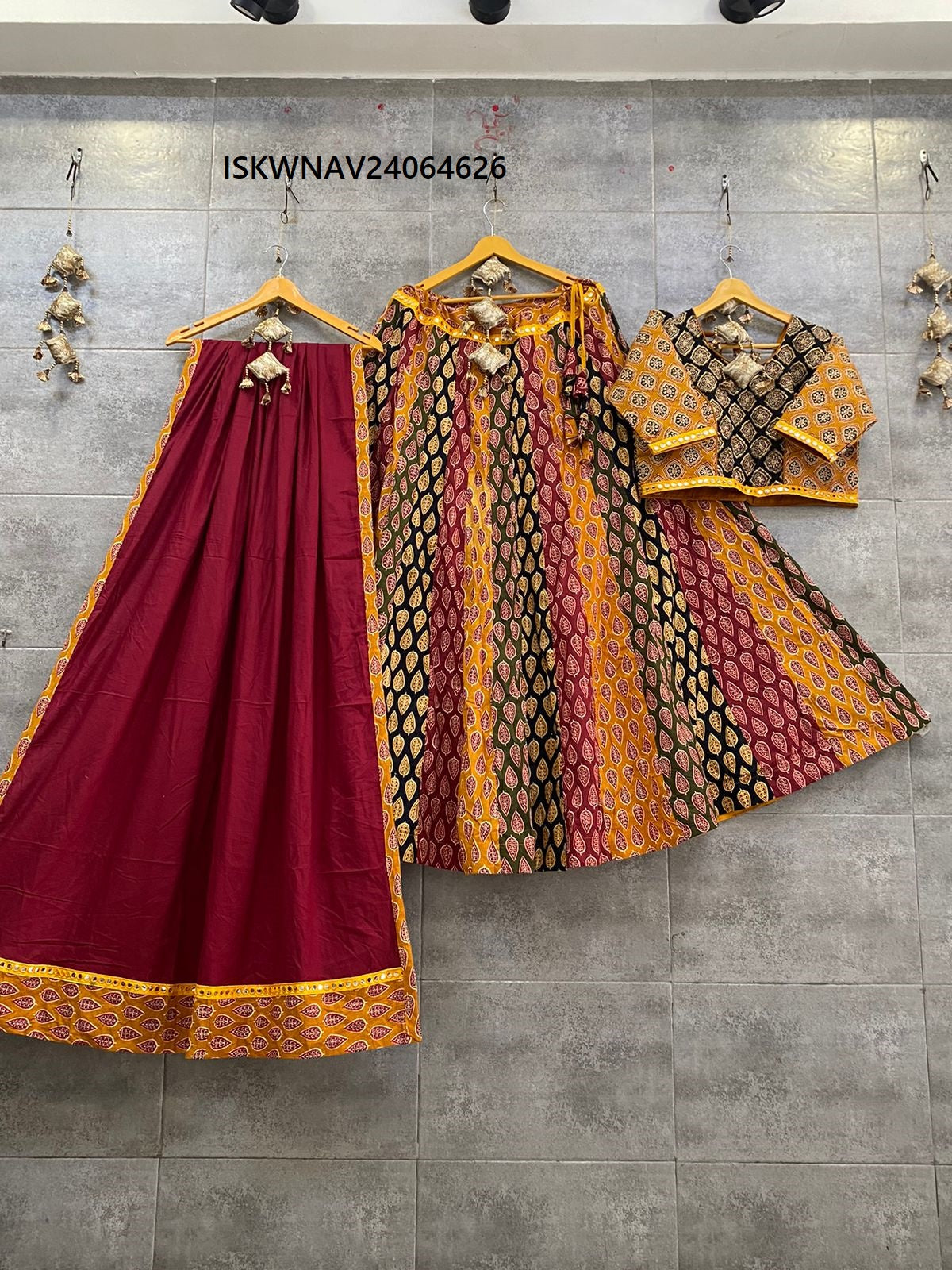 Karwa Chauth outfits to make women look gorgeous! - Sirimiri